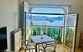 Blu Art Full Lake View
